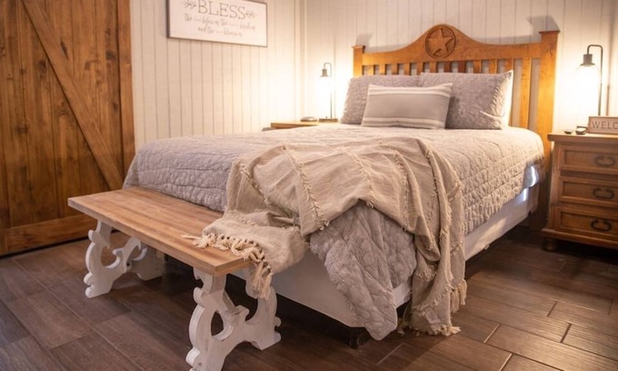 Amarillo Apartamento | The Big Texan!*One Queen Bed*Free 72oz Steak * Airbnb