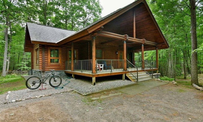 Drummond Cabina | The Bike House, an Euro Log Home near Cable and Drummond, WI