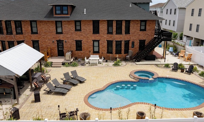 Wildwood Casa | The Bikini Bottom Shore House, Spacious 8 Bedrooms, 7 Baths, Sleeps up to 25