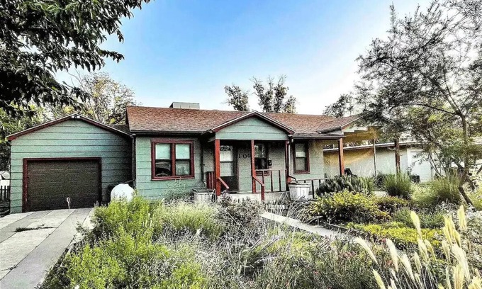 Carlsbad Casa | The Bird- Lovely 2 Bed Home in the Garden, Great Location