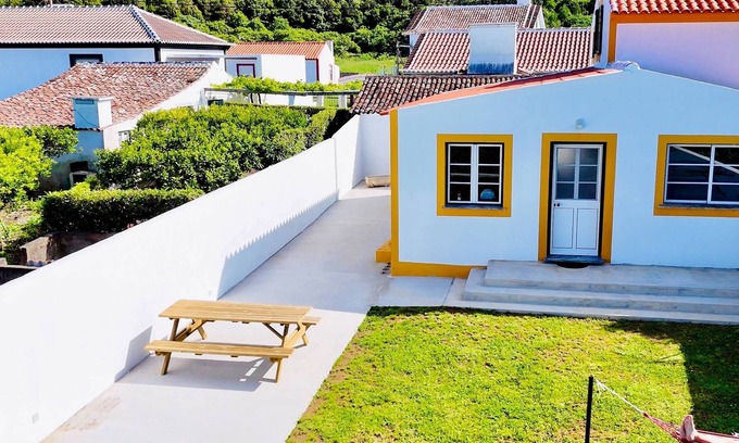 Biscoitos Apartamento | The Biscuit House T1 by PontaNegraAzores