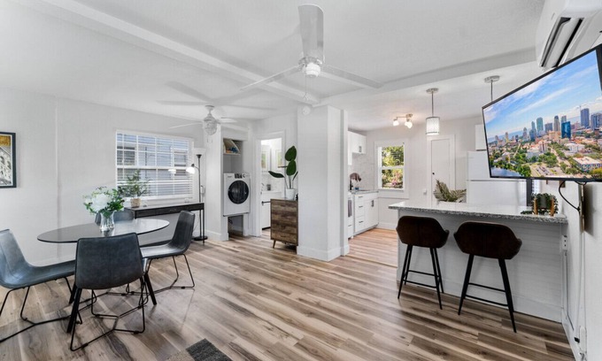 St. Petersburg - Clearwater Casa | The Blissful Retreat of Magnolia Heights