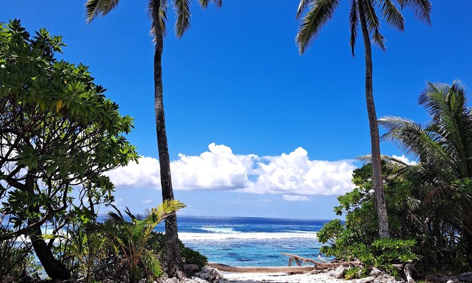 Temae Casa | The blue pineapple beach house