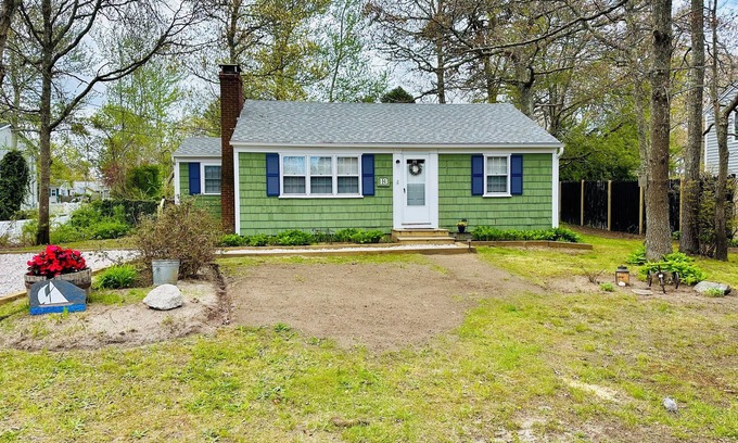 South Yarmouth Cabaña | The Blue Shutter Bungalow on Cape Cod
