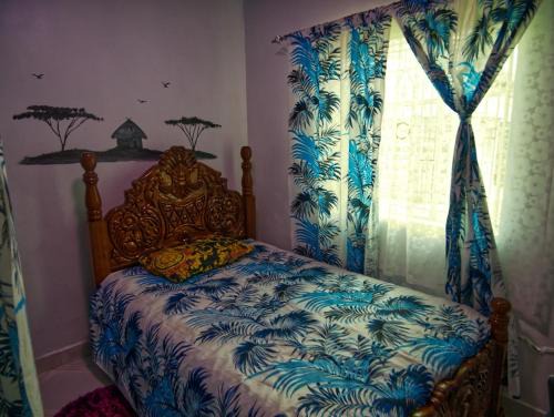Nakuru Cama Y Desayuno | The Blue Wave