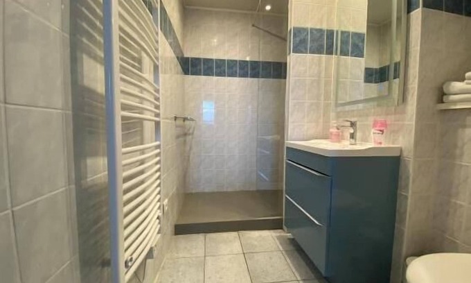 Xouaxange Casa | Habitacion Doble-Superior-Baño Privado-Chambre Myrtille
