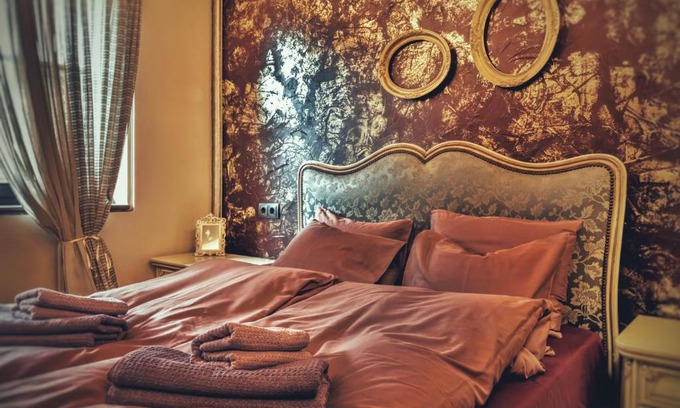 Veliko Tarnovo Apartamento | Тhe Bohemian Lodge-entire house with sauna