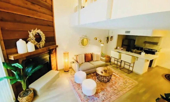 Brownsville Condominio | The Boho in BTX - Adults Only