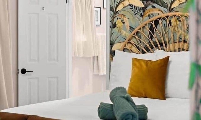 Downtown Orlando Casa | The Boho JungalownPrivate | HotTub I Downtown