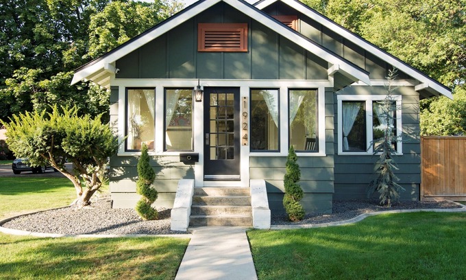 Caldwell Casa | The Boone - Steps to Caldwell's College of Idaho