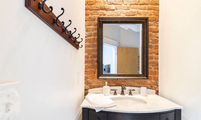 Roanoke Apartamento | The Bootlegger. Downtown Loft.
