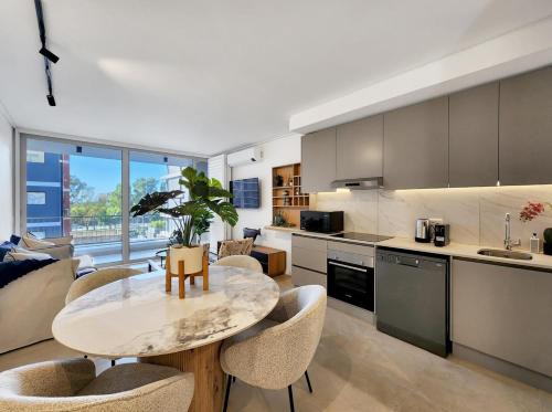 Green Point Apartamento | The Braemar Green Point two bed, two bath, parking