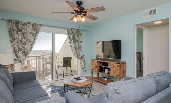 Caswell Beach Condominio | Condominio en Caswell Beach con piscina comunitaria al aire libre