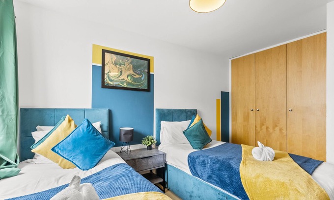 Redcliffe Condominio | The Bristol Abode - Sleeps 6 - Balcony