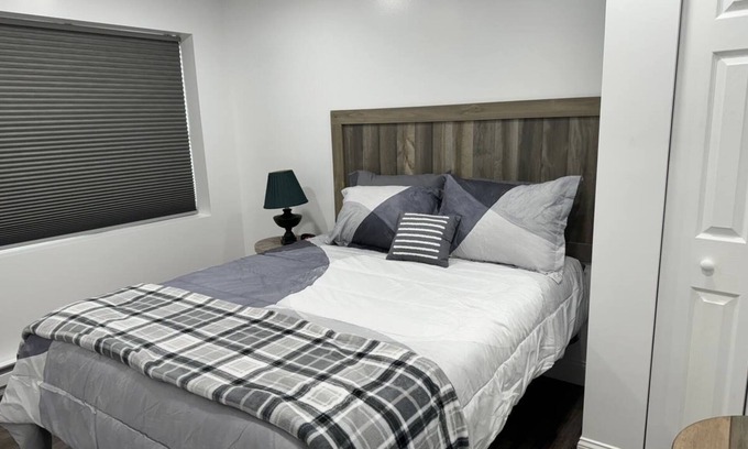 Summerlee Apartamento | The Brown Stone on Main