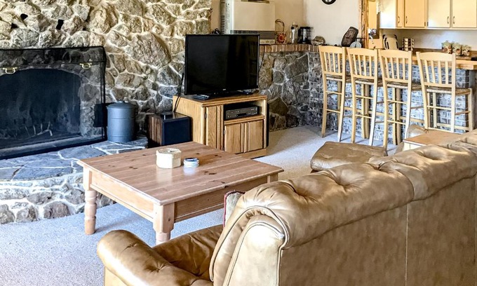 Alpine Village Casa | The Buck House