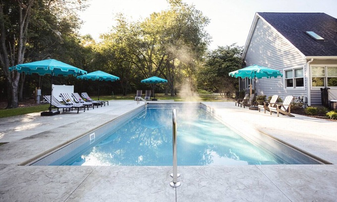 Michigan City Casa | ¡La casa de vacaciones perfecta para su próxima reunión familiar o retiro privado!