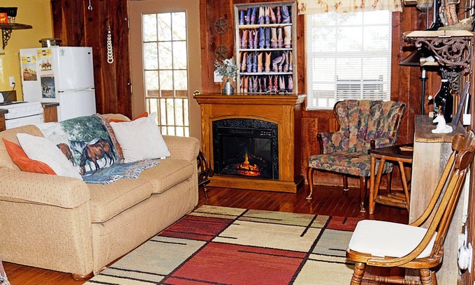 Sparta Cabina | "The BunkHouse" a Pet Friendly Cabin on a 50 Acre Horse Farm, The Bunkhouse - 1br Cabin w/ View on a