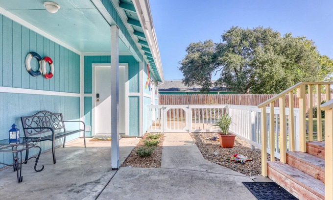Aransas Pass Cabaña | The Buoys! 2 cottages, yard games & firepit in a great location!