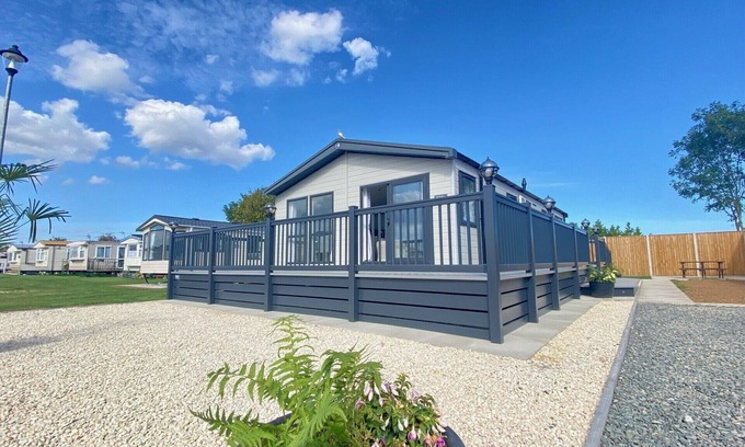 Skegness Apartamento | Buttercup-De Lujo-Lodge-Vista al campo-Baño con ducha