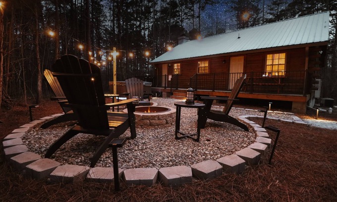Hurdle Mills Cabina | The Cabin At Hurdle Mills - Hot Tub & Fire Pit