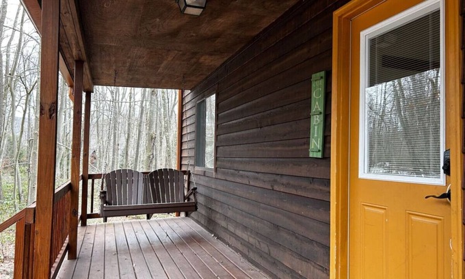 Alpine Lake Apartamento | The Cabin-walk to the beach!