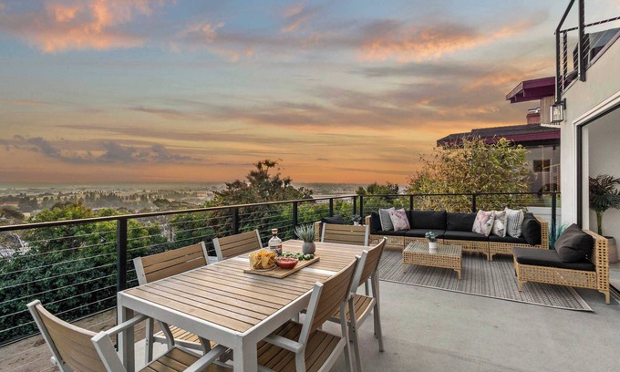 Mission Hills Casa | The California II- Luxury Mission Hills Hideaway