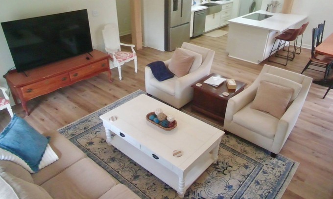 Flowood Casa | The Camelia House at the Rez 4 bedroom w/ beautiful decor