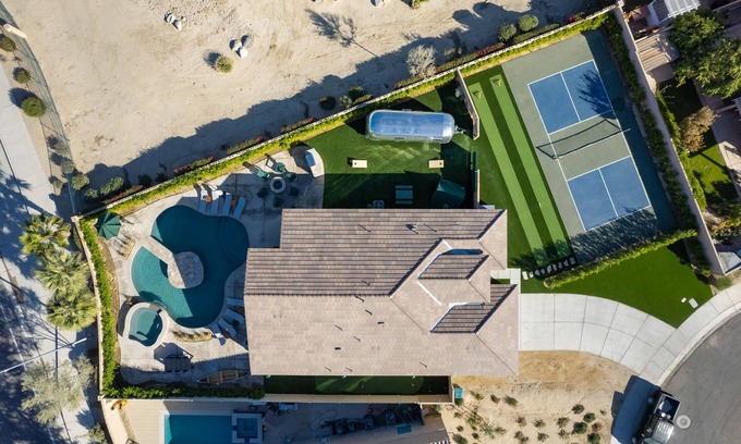 Coachella Casa | The Camp - Private pickleball court and pool close to festivals/golf