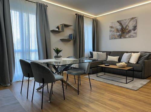 Sesto Calende Apartamento | The Captain's Apartments Marina - next to Verbella - Leonardo Academy, MXP