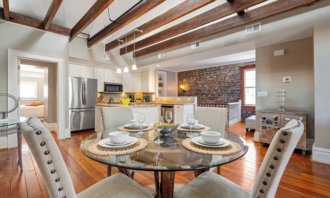 Historic District - North Casa | The Captain’s House on York Street, Savannah