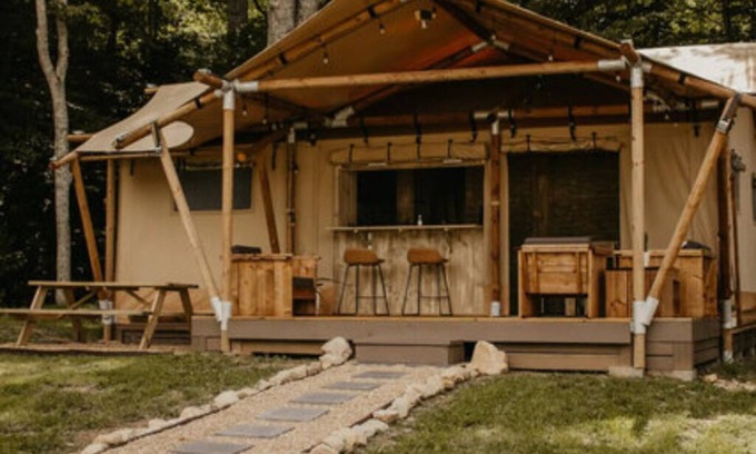 Flag Pond Cabina | The Carlton Lodge Unit 4 - Glamping Retro