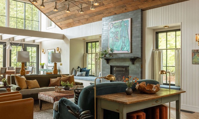 Dayton Casa | The Carly Estate | Luxe Wine Country Experience w/ 2 Homes, Entire Lake, Trails & 21 Gorgeous Acres