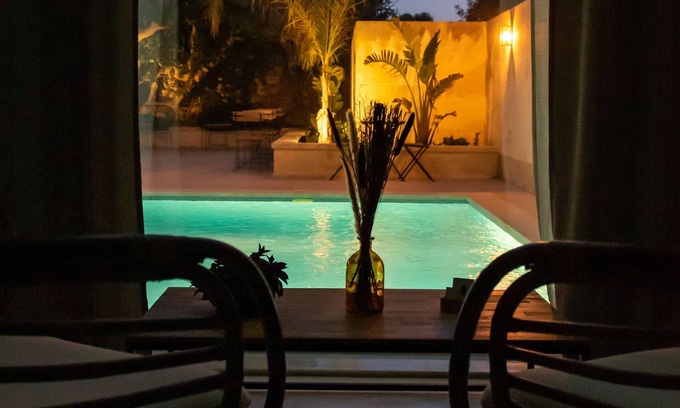 Victoria Cama Y Desayuno | The Carob Tree B&B