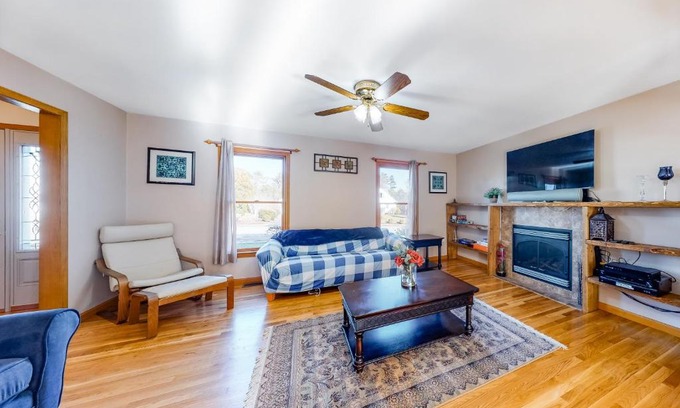 East Harwich Casa | The Carriage House