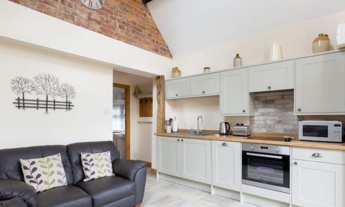 Priors Marston Cabaña | The Cart Barn ground level barn conversion cottage in Warwickshire