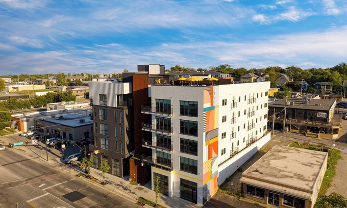 Historic Edgefield Apartamento | The Carter by AvantStay | 60 Bedrooms, Sleeps 144