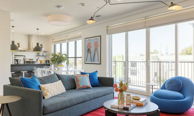 Historic Edgefield Casa | The Carter by AvantStay | 4th Floor, Sleeps 48