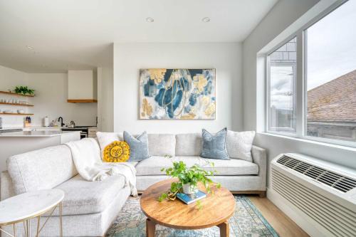 Humboldt Apartamento | The Cascadia Retreat - Luxury Home - 90 WalkScore