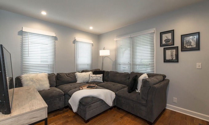 Hillsboro West End Condominio | ¡Para estrenar! Hermoso condominio cerca de Vandy, Music Row y Belmont