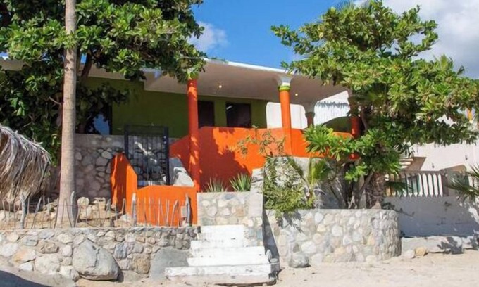Buenavista Apartamento | The Casita Beachfront