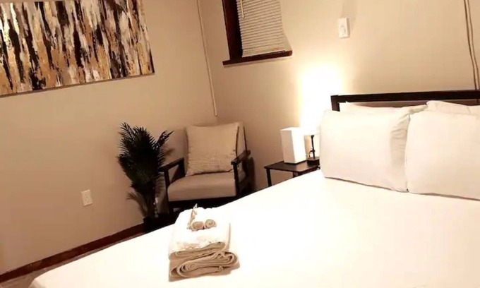 Silver Lake Apartamento | The Cellar-Suite at Silver LakeNEW 1-Bed APT