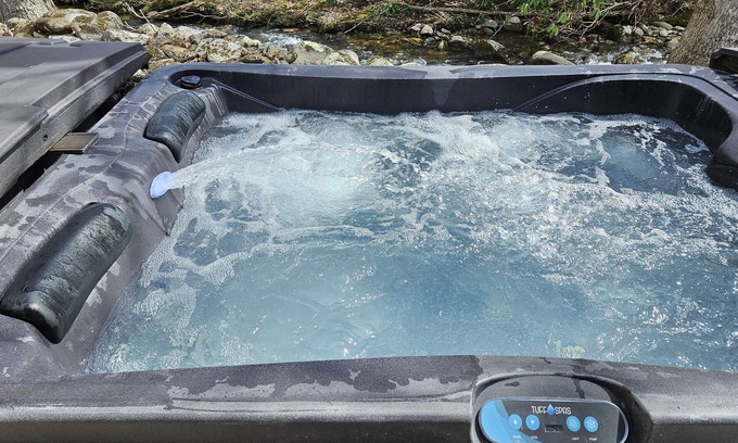 Cosby Cabaña | The Chalet At Greenbriar Creek -On the Creek, Free Attraction Tickets!!!