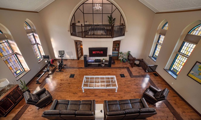 Morris-Turnberry Casa | The Chapel Retreat Su