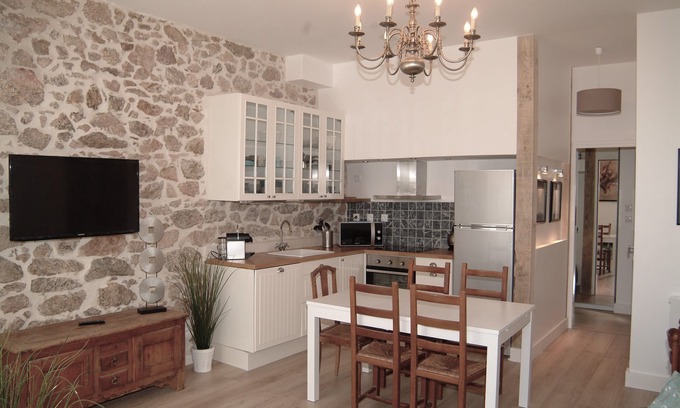 Le Suquet Apartamento | El encanto del pueblo provenzal en el corazón de Cannes, junto a las playas y el palacio.