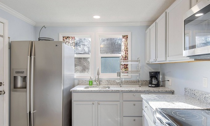 Gastonia Casa | The Charming City Cottage