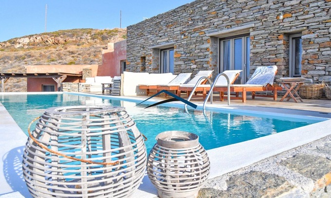 Kea Villa | El "encantador refugio frente al mar", con acceso directo al mar, cerca de Otzia