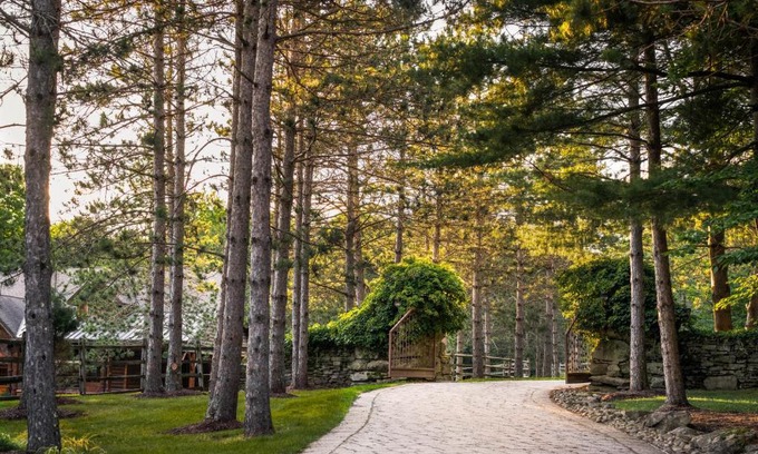 White Lake Complejo | The Chatwal Lodge (All-Inclusive) - in The Unbound Collection by Hyatt