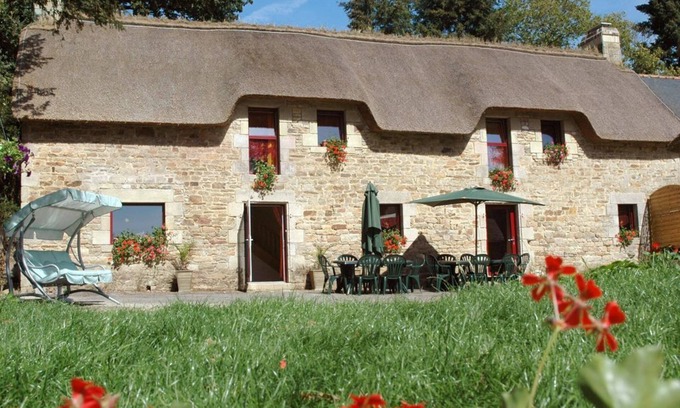 Baud Casa | THE CHAUMIERES de KERHOUIDEN - THE OVEN