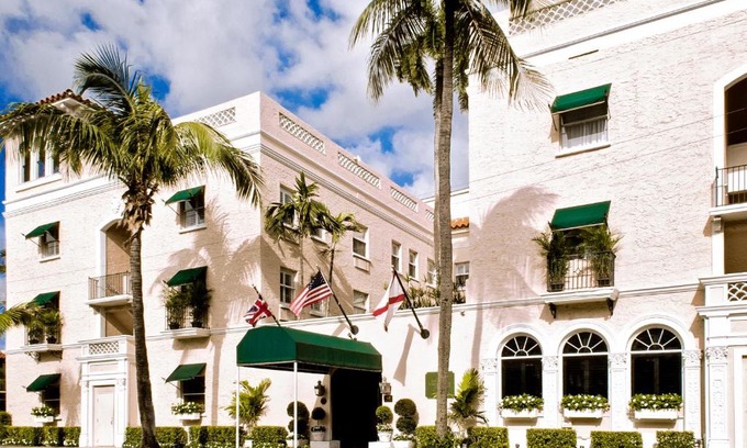 Palm Beach Hotel | The Chesterfield Hotel Palm Beach